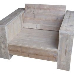 White wash lounge chair made of scaffold planks.